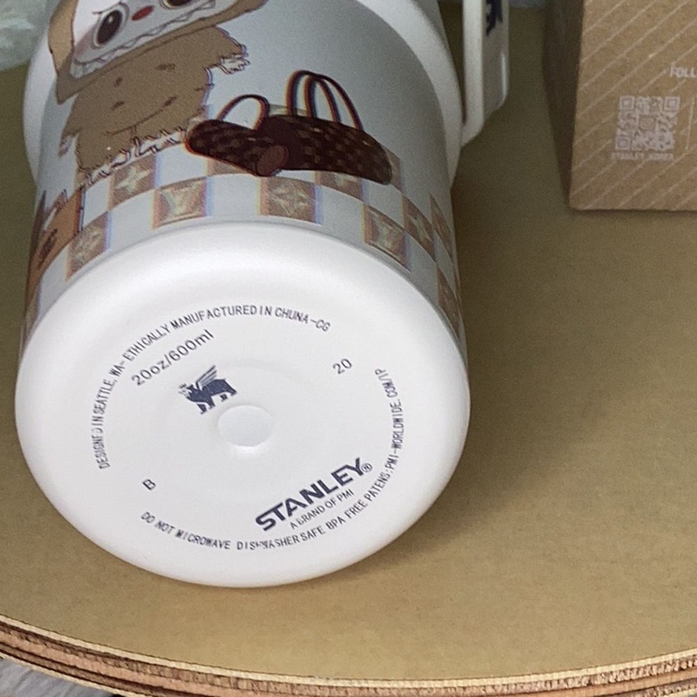 Stanley X Labubu Pink and White with Designer  Pattern - Picture 4 of 5